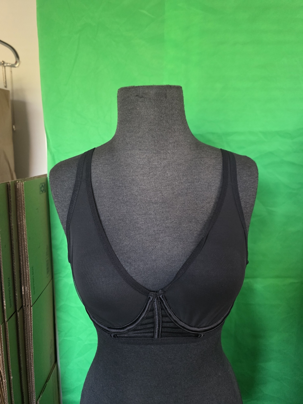Victoria’s Secret Black Mesh Plunge Bra 32DD – Unlined Sheer